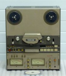 Купить Катушечный магнитофон TEAC T-89265
